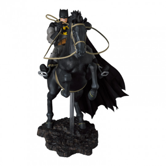 Over 40 In-Hand Images For The Batman: The Dark Knight Returns MAFEX No.124 The Joker Figure From Medicom