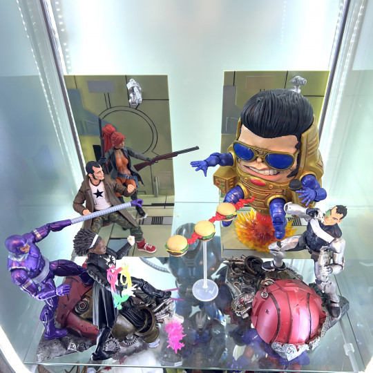 Display by Askani’son